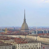 Torino riscopre i suoi simboli: le bandiere