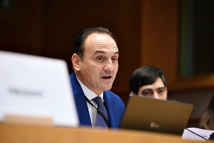 La lettera al presidente Cirio: "Onori la promessa di venire a visitare le carceri torinesi"