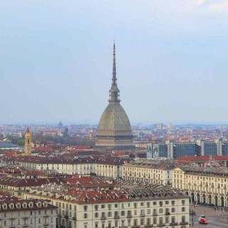 Torino riscopre i suoi simboli: le bandiere