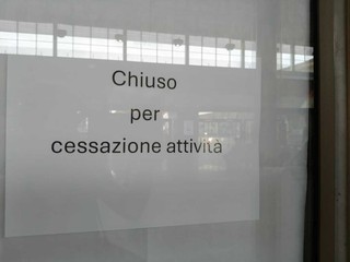 Da mesi ormai è chiusa l'edicola di Porta Nuova