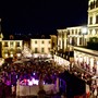 Il grande pubblico che ha affollato il centro storico di Moncalieri