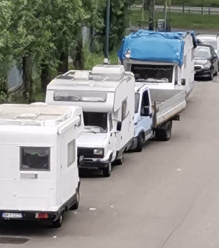 Tornano i camper al Caio Mario: “Situazione non più tollerabile”