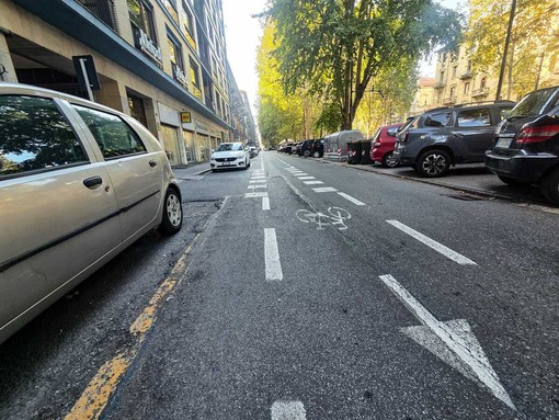 "Camminiamo insieme per Nicolò": Vanchiglia in marcia per il bimbo morto in bici "Camminiamo insieme per Nicolò": Vanchiglia in marcia per il bimbo morto in bici