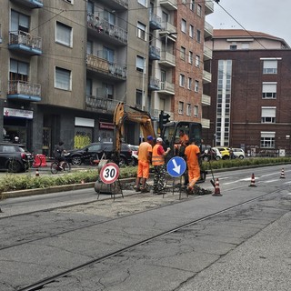 Lavori ai binari del tram, come cambia la viabilità in via Cigna