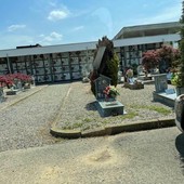 Una immagine dell'interno del cimitero di Nichelino