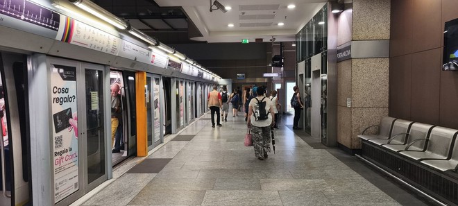Metrò di Torino al caldo, Gtt frena sull'aria condizionata: "Impossibile su questa linea" Metrò di Torino al caldo, Gtt frena sull'aria condizionata: "Impossibile su questa linea"