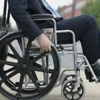 Il Lions Club Pino Torinese dona 12 carrozzine rigenerate a Città della Salute