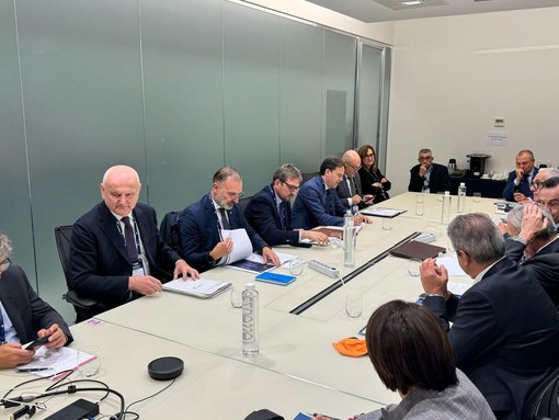 Distretto manifatturiero unico del Nord, le 5 Regioni rafforzano l'alleanza Distretto manifatturiero unico del Nord, le 5 Regioni rafforzano l'alleanza