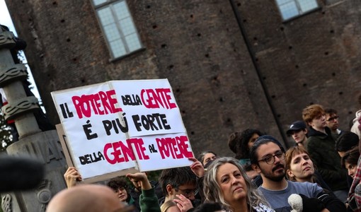 Un'immagine del corteo, ieri a Torino