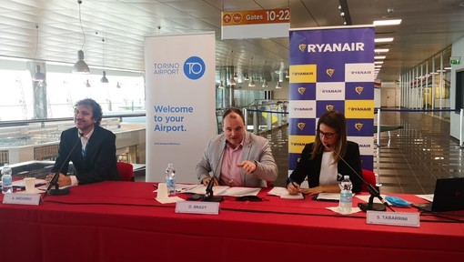 Da marzo si vola per Agadir, Zara e la patria dei Lego Billund con la nuova base Ryanair a Torino