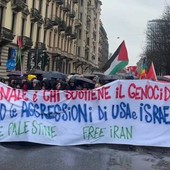 Il corteo si è mosso nelle vie del centro di Torino Il corteo si è mosso nelle vie del centro di Torino