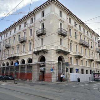 Giù i ponteggi in via Sacchi, conto alla rovescia per “Only Suites”