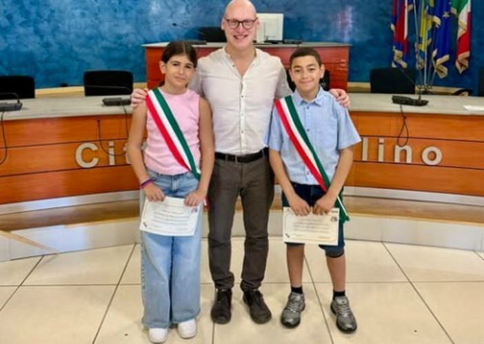 Esmail Haggag e Greta Morlino insieme all'assessore Alessandro Azzolina Esmail Haggag e Greta Morlino insieme all'assessore Alessandro Azzolina