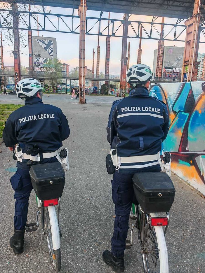 "Civich con le e-bike per presidiare le strade di Barriera di Milano" "Civich con le e-bike per presidiare le strade di Barriera di Milano"