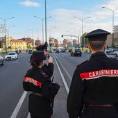 I carabinieri sono intervenuti per soccorrere la vittima della rapina