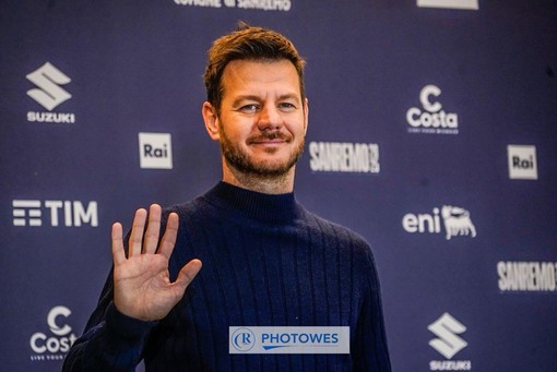 Salmo, Alessandro Cattelan, Felicia Kingsley, Jean Reno: ecco i big della terza giornata del SalTo 2025