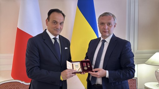 Il governatore Cirio insignito da Zelensky per il suo impegno a favore del popolo ucraino