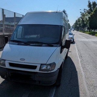 Rimosso uno dei camper abbandonati di strada del Drosso