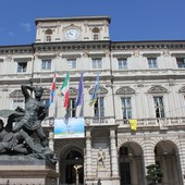 Secondo la Uil mancano almeno 2400 dipendenti al Comune di Torino Secondo la Uil mancano almeno 2400 dipendenti al Comune di Torino