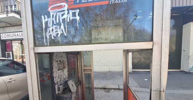 Si attendono novità per le vecchie cabine telefoniche