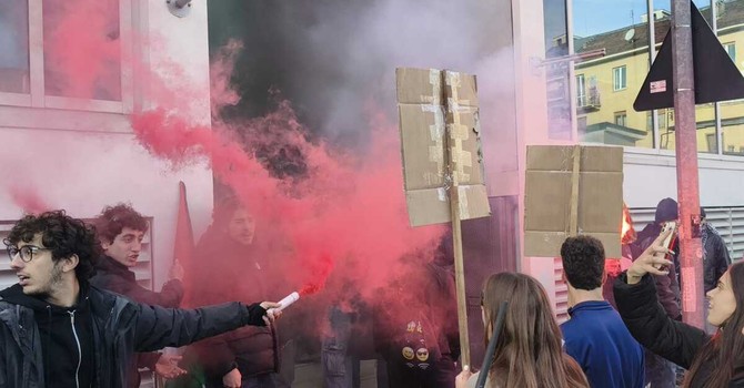 Torino for Gaza occupa la sede de La Stampa