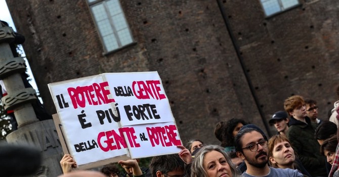 Un'immagine del corteo, ieri a Torino Un'immagine del corteo, ieri a Torino