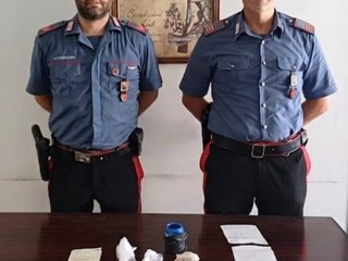 Sono in tutto cinque le persone arrestate dai carabinieri per droga Sono in tutto cinque le persone arrestate dai carabinieri per droga