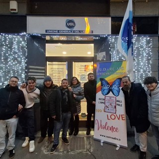 “Accendiamo la speranza per Natale”: una giornata di solidarietà a Torino