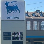 Benzina, giù le accise. Ma anche a Torino serve ancora un po' di pazienza