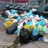 Degrado e illegalità in via Bologna. I residenti stanchi della situazione presentano una petizione al Comune