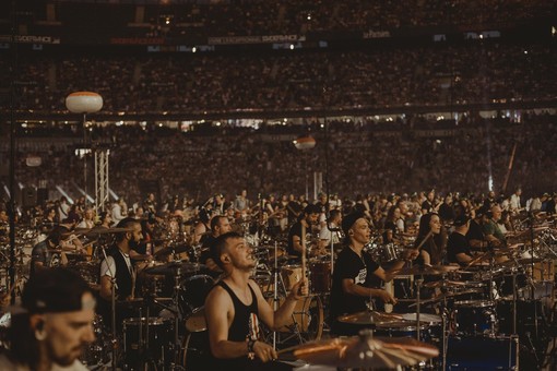 I Rockin'1000 tornano a Torino: il concerto all'Allianz Stadium