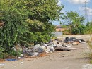 Moncalieri, in strada Carpice scoperta una discarica a cielo aperto