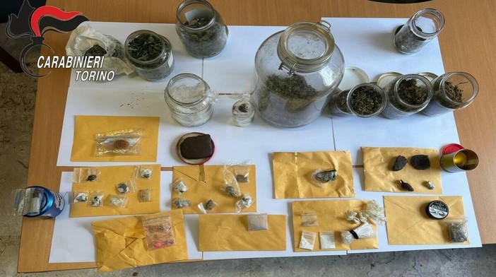 Droga e denaro sequestrati a Coassolo