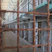 Carcere Lorusso Cutugno: detenuto trovato in possesso di cellulare