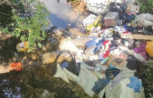 Rifiuti, Torino corre ai ripari: più telecamere dopo la penalità della Regione