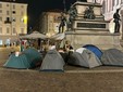 Gli attivisti presenti in piazza Carlo Alberto