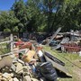 Materiale edile, pezzi di plastica e tavole in legno: sequestrata discarica abusiva a Chianocco