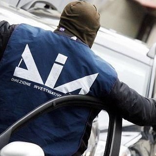 Smartphone a detenuti per reati di mafia: operazione della Dia tocca le nelle carceri di Cuneo e Fossano