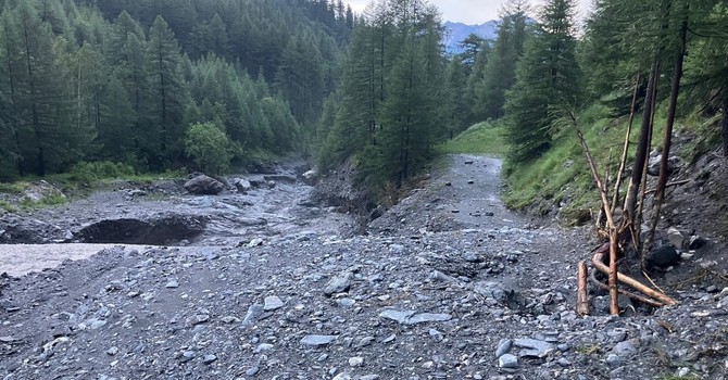 Il giorno dopo i corsi d'acqua di Bardonecchia sembrano sotto controllo (foto Soccorso Alpino)