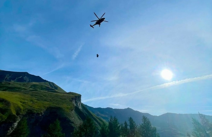 Infortunato a 2000 metri di quota, portato in salvo dal Soccorso Alpino