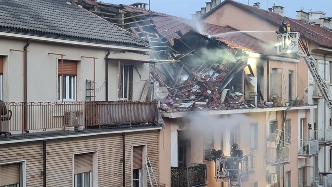 Esplosione via Nizza: sveglio il 12enne ferito, ricoverato al Regina Margherita