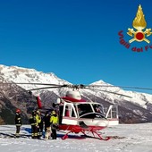 L'intervento dell'elicottero Drago nei pressi del bivacco Sigot L'intervento dell'elicottero Drago nei pressi del bivacco Sigot