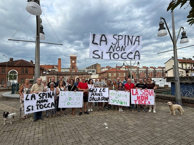 Flash mob da parte dei residenti per la Spina reale