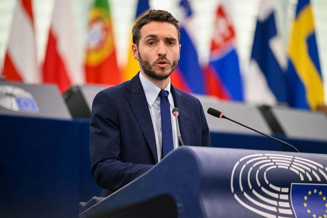 Giovanni Crosetto lascia il Consiglio Comunale di Torino