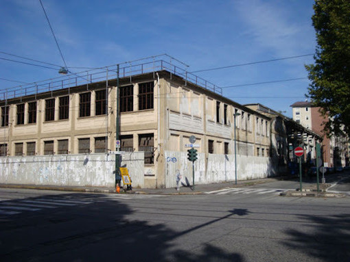 Moschea ex Nebiolo, la Lega organizza un presidio con raccolta firme in corso Novara Moschea ex Nebiolo, la Lega organizza un presidio con raccolta firme in corso Novara