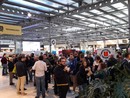 Panino al volo davanti all'ufficio, il flash mob dei dipendenti Msc per chiedere più flessibilità [FOTO]