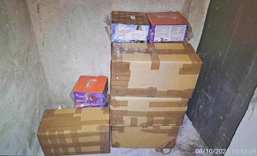 I fuochi d'artificio rinvenuti nello stabile di via Verolengo