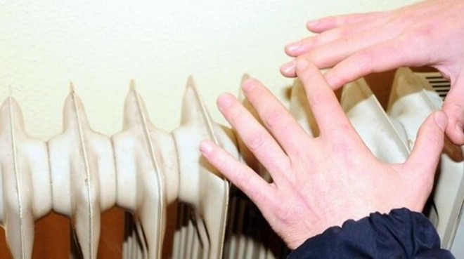 Altro guasto alla media Frassati, termosifoni ko, ragazzi a casa Altro guasto alla media Frassati, termosifoni ko, ragazzi a casa