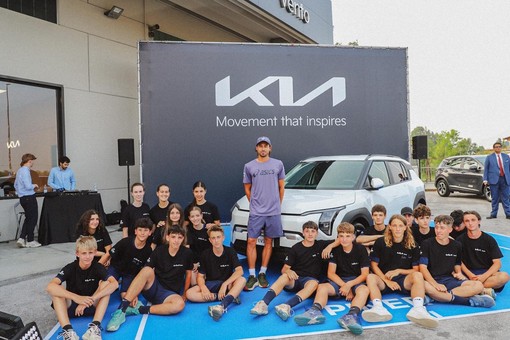 Kia Vento festeggia la nuova apertura di Pinerolo con una grande festa: tennis, musica, aperitivo e premi