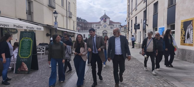 Fratoianni in visita a Moncalieri e Venaria